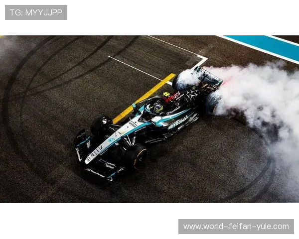 梅赛德斯在F1新赛季强势回归引发车迷热议与期待